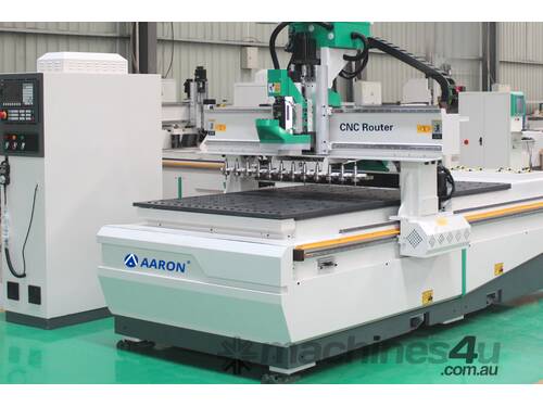AARON 2860*1260mm 12 Linear tool Auto changer nesting woodworking CNC Machine 2812