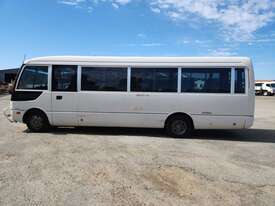 2000 Mitsubishi Rosa Passenger Bus - picture2' - Click to enlarge