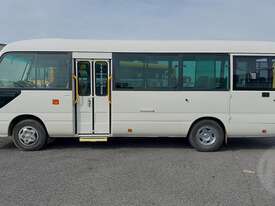 Toyota Coaster XZB50R - picture2' - Click to enlarge