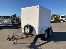 2011 Tandem Axle Enclosed Box Trailer - picture1' - Click to enlarge