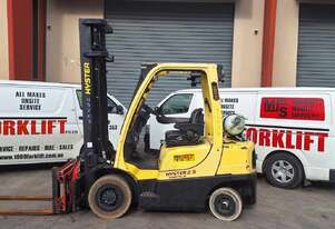 2012 Hyster H2.5FT Forklift with Bolzoni Fork Clamp Revolving & Spreader - 4.3m - 2 stage mast
