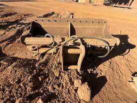 Excavator Swivel Bucket - picture0' - Click to enlarge