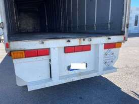 1994 Freighter ST 3 Curtain Sider 45' Trailer - picture2' - Click to enlarge