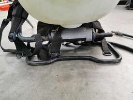 Silvan Backpack Sprayer - picture1' - Click to enlarge