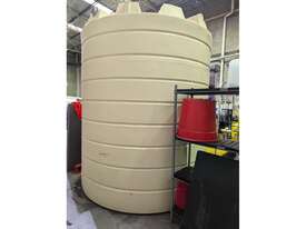 14,000 LTR FLAT WALLED INDUSTRIAL TANK - picture0' - Click to enlarge