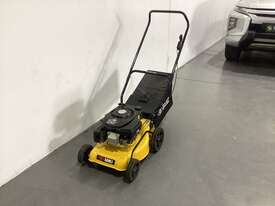 Sanli lawn mower - picture1' - Click to enlarge