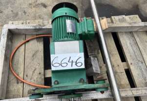 Top Mount Liquid Agitator, Shaft length 2200mm, Impeller 450mm Dia