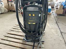 AIA Weldmatic 350 Welder & W67 Wire Feeder - picture0' - Click to enlarge