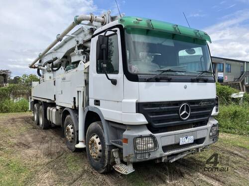 2007 Mercedes Benz 3244 Concrete Pump Truck