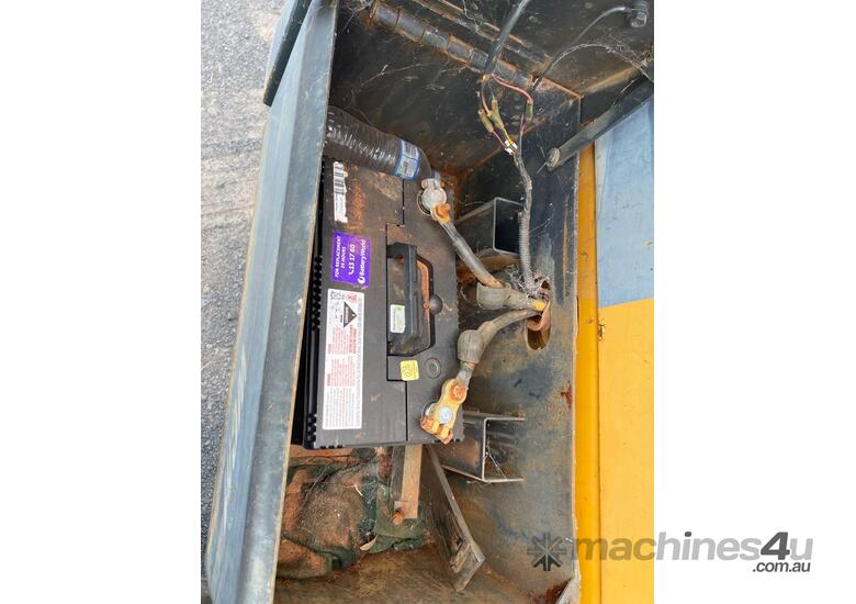 2007 WCM 30 4X4 Wheel Loader