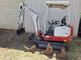 Takeuchi TB216 Excavator - picture0' - Click to enlarge