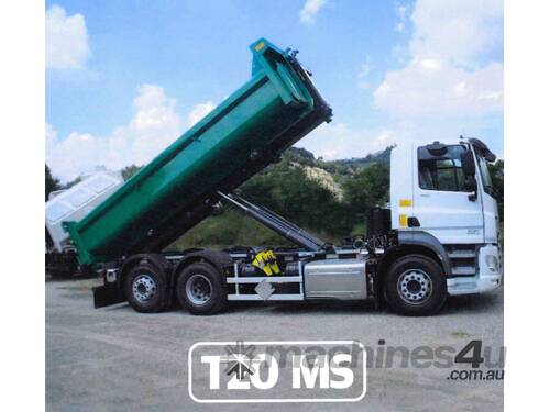 Super Sale. 10 Wheeler Hooklift  Only 1 left.
