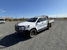 2018 Toyota Hilux SR Diesel - picture0' - Click to enlarge