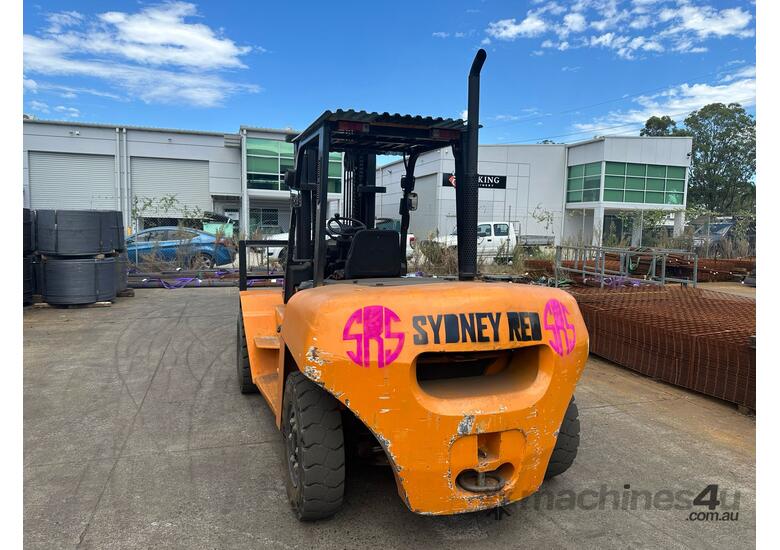 caption 2011 Hangcha R70 7T Forklift