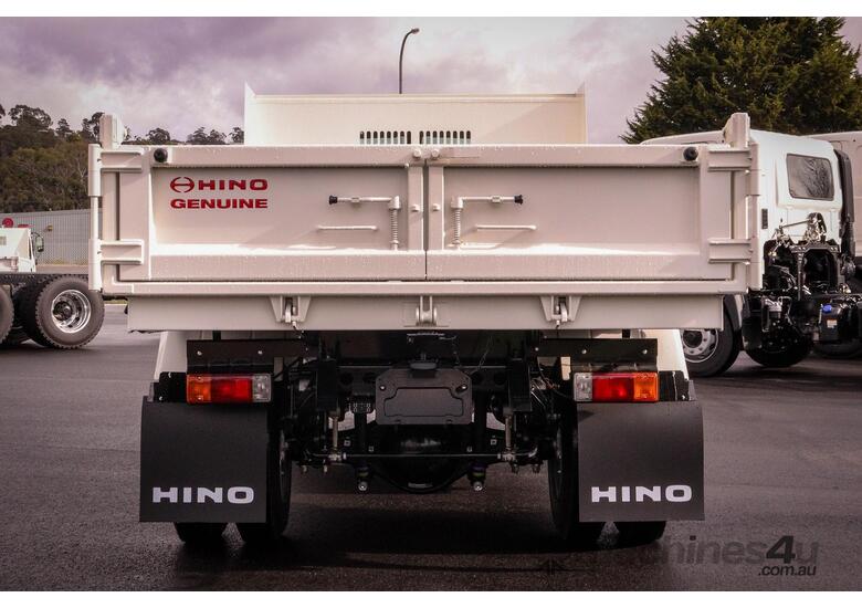 caption 2024 Hino 300 917 Tipper Pro Manual