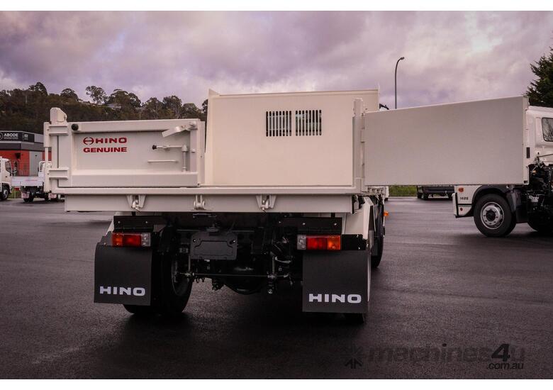 caption 2024 Hino 300 917 Tipper Pro Manual
