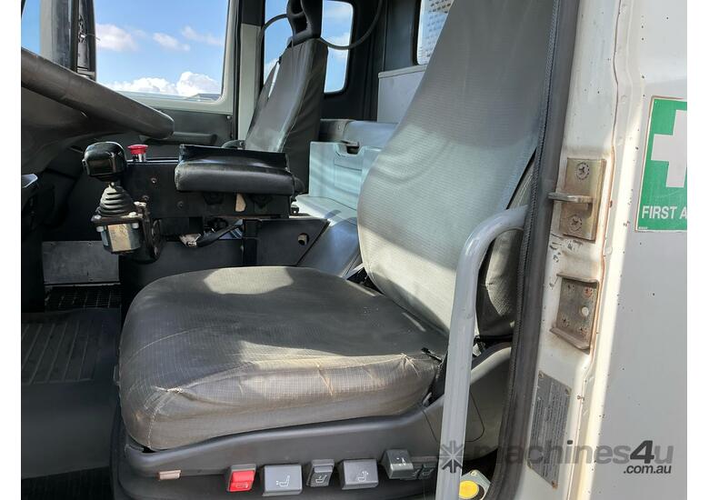 2015 Iveco ACCO 2350 Garbage Compactor (Dual control)