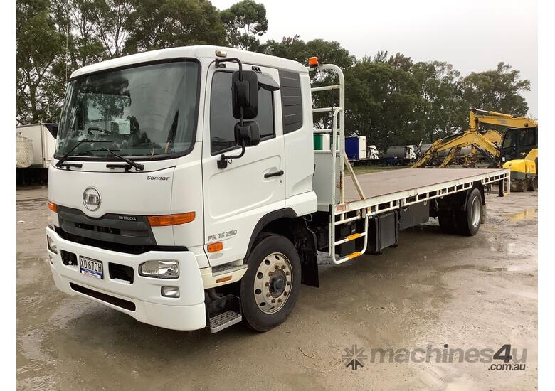 caption 2017 Nissan UD Condor PK16 250 Table Top