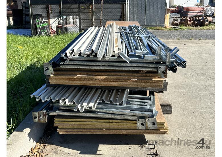 caption 2x Pallets of Storage Racking