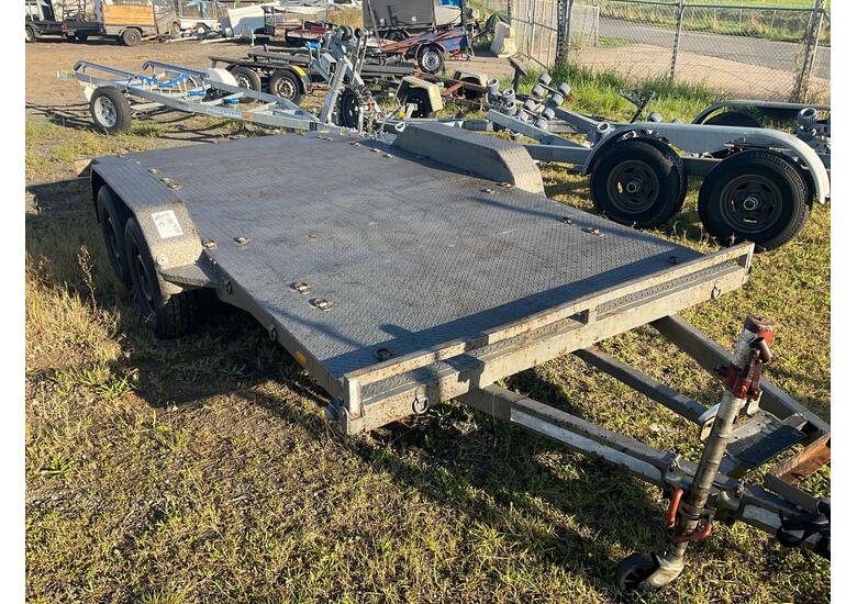 caption 2021 B&M Trailers 15ft Dual Axle Car Trailer