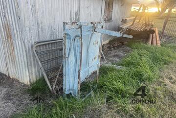 Custom Made CUSTOM Calf Cradle