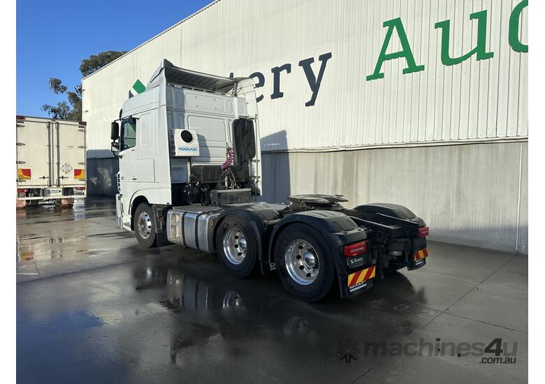 caption 2022 DAF XF 530 6x4 Prime Mover