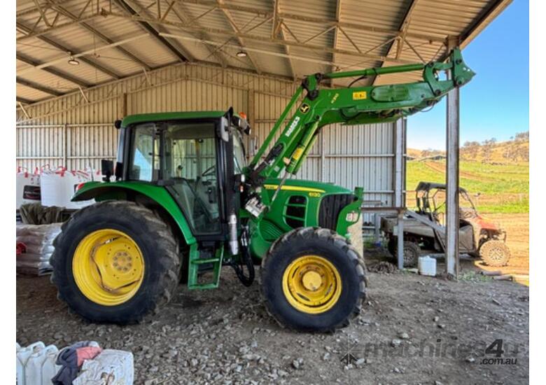 JOHN DEERE 6130 4X4 TRACTOR WITH FRONT END LOADER
