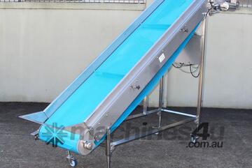 Cleated Belt Elevator on a S/S Frame