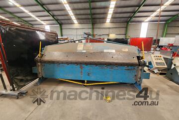 3 metre CNC Folder   3 metre CNC Folder