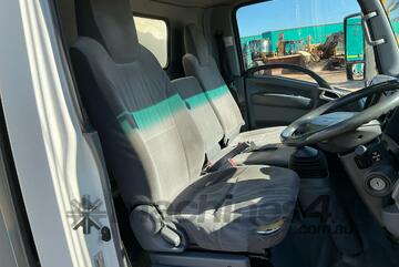 2014 Isuzu NQR Refrigerated Pantech