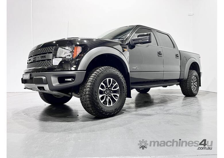 caption 2014 Ford F150 SVT Raptor Special Edition Petrol