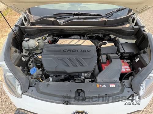 caption 2020 Kia Sportage SX Diesel