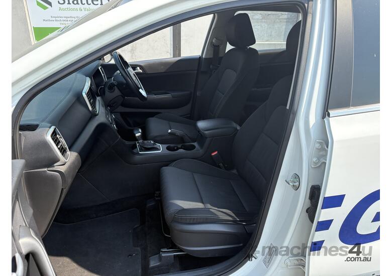 caption 2020 Kia Sportage SX Diesel