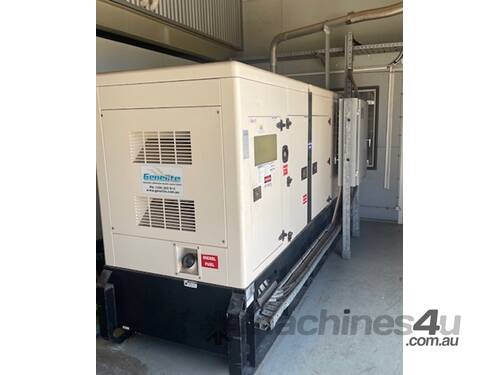 Backup power generator, fully serviced very little usage