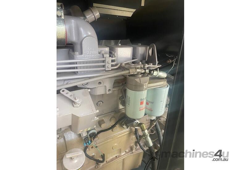 Backup power generator, fully serviced very little usage