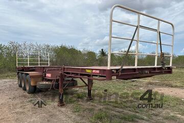 2017 Barker Heavy Duty Tri Axle Tri Axle Skel Trailer
