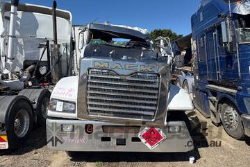Mack CMHT Trident 6x4 Prime Mover