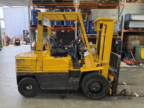 Toyota 3.0t Diesel Forklift Cont Mast Sideshift