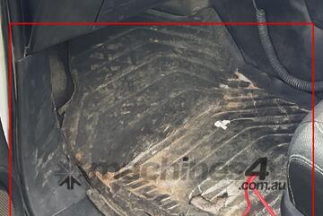 Toyota 2018   Hilux SR Diesel