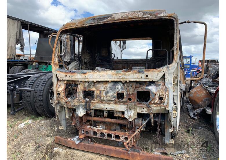 2024 Isuzu Tilt Tray