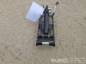 TPM Hydraulic Thumb 0.8-1.4T Mini Excavators,1 inch Pin Hole with Hydraulic Hoses  - picture2' - Click to enlarge