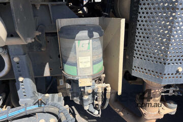 Hino 2016   FG 500 1628 Sweeper