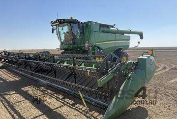 John Deere   S780 & &740D Front