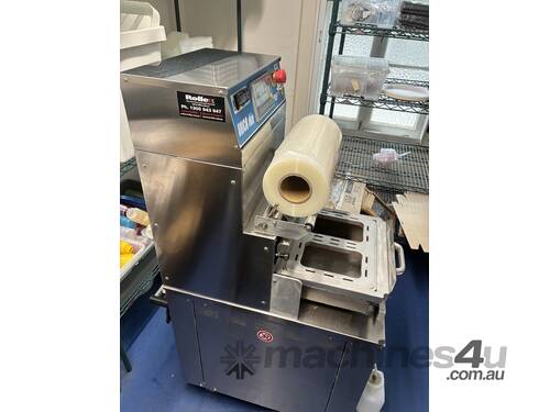 Commercial Vacuum Packaging / Food Processing Machine – Valko UNICA 20