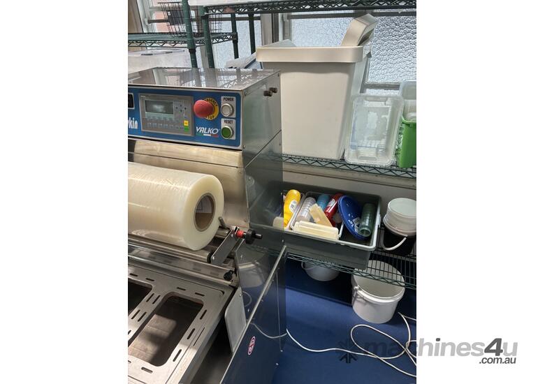 Commercial Vacuum Packaging / Food Processing Machine – Valko UNICA 20