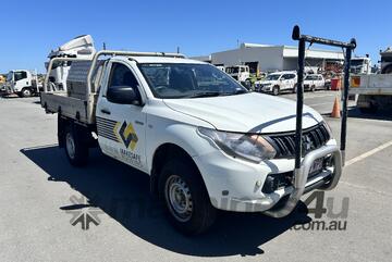 2016 Mitsubishi Triton GLX Petrol