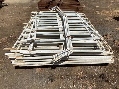 12 x Truck Gates and Canopy Frames