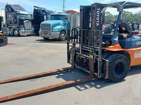 Toyota 07-7FGA50 - picture1' - Click to enlarge