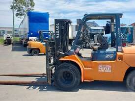 Toyota 07-7FGA50 - picture2' - Click to enlarge