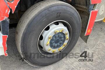 2007 Mercedes Benz Axor 2633 Crane Borer